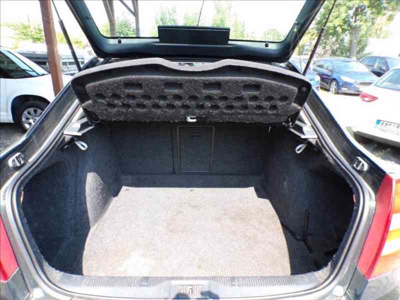 Škoda Octavia 1,9 TDI DSG - foto 9