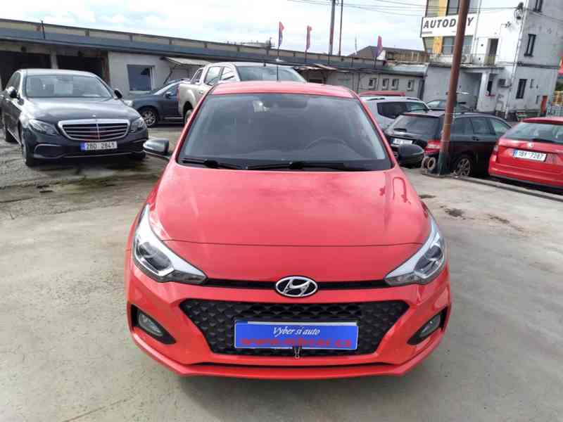 HYUNDAI i20 1.2 62kW SERVISKA,ČR,VYHŘ.SEDADLA,KLIMA - foto 2