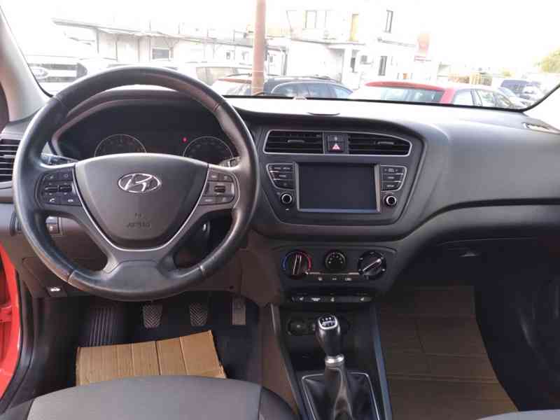 HYUNDAI i20 1.2 62kW SERVISKA,ČR,VYHŘ.SEDADLA,KLIMA - foto 14