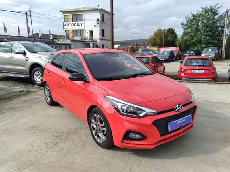 HYUNDAI i20 1.2 62kW SERVISKA,ČR,VYHŘ.SEDADLA,KLIMA - foto 1