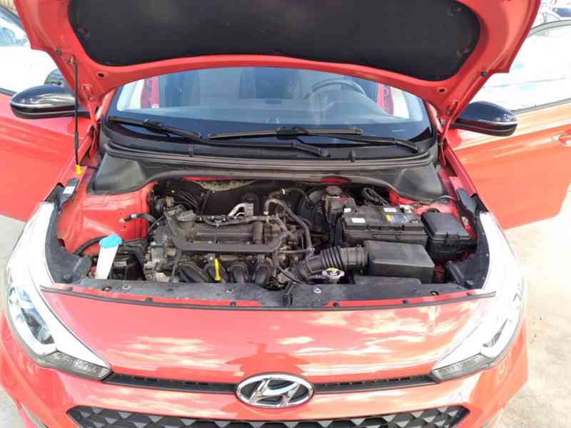 HYUNDAI i20 1.2 62kW SERVISKA,ČR,VYHŘ.SEDADLA,KLIMA - foto 30