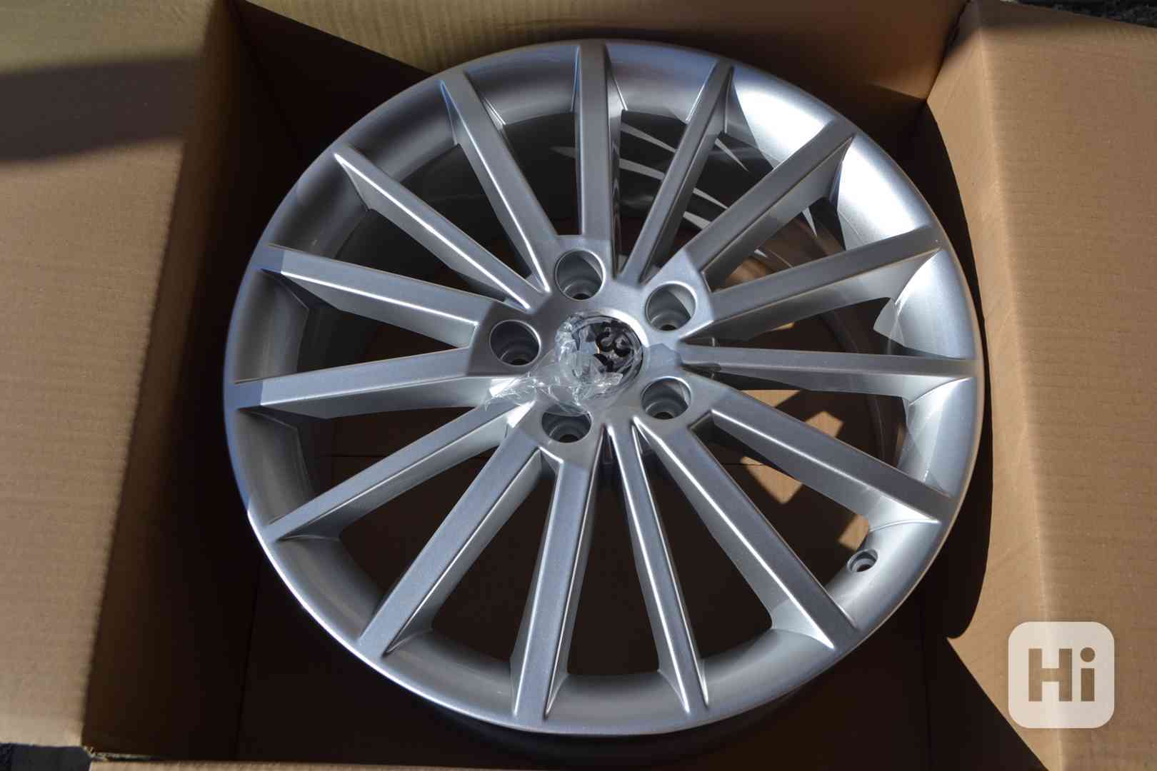Škoda Octavia III – NOVÉ 18 Alu disky 7Jx18 ET51, silver - foto 1