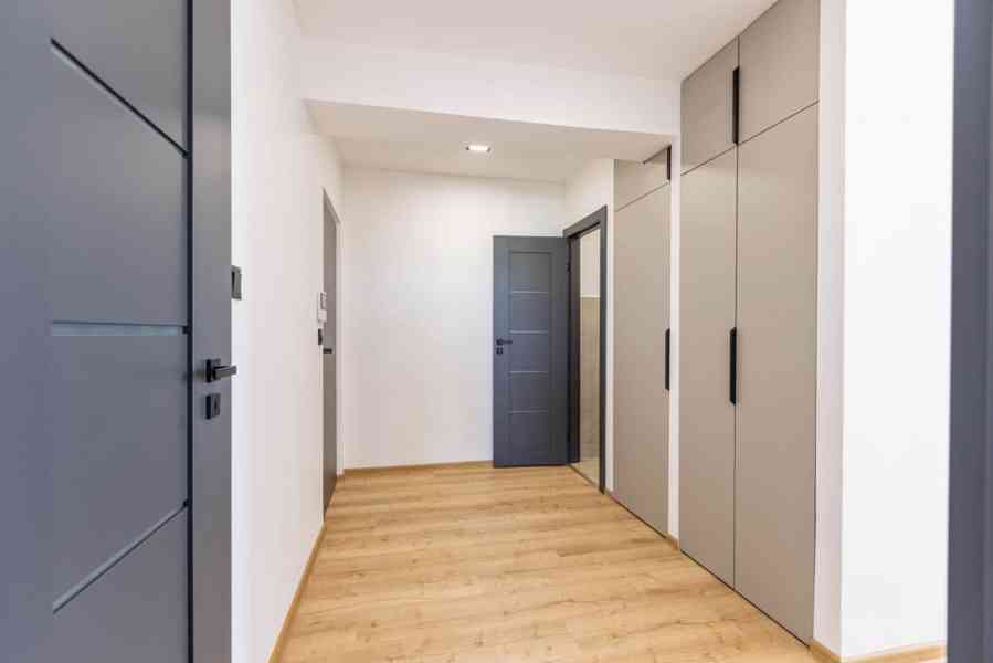 atypický byt 2+1+ 3xlodžie - foto 21