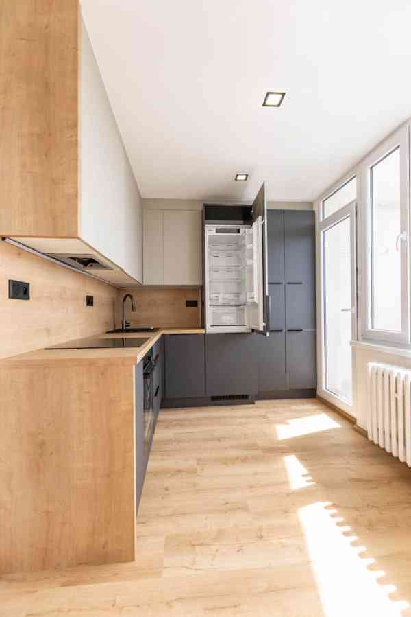 atypický byt 2+1+ 3xlodžie - foto 26