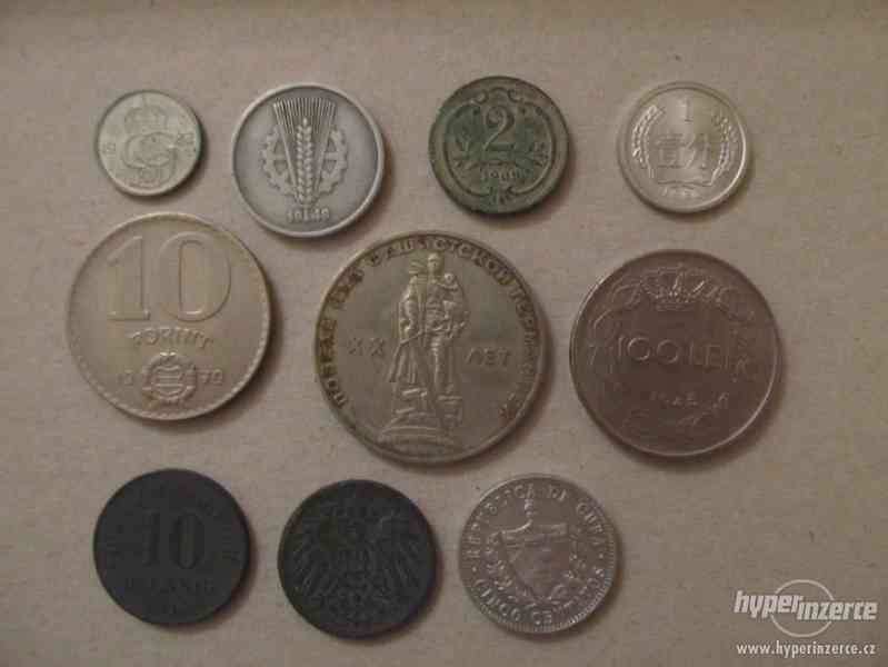 mince a bankovky - foto 15