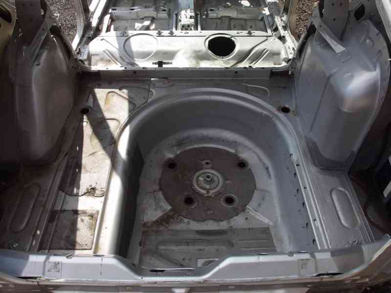 Skelet karoserie Škoda Octavia I RS liftback - foto 18