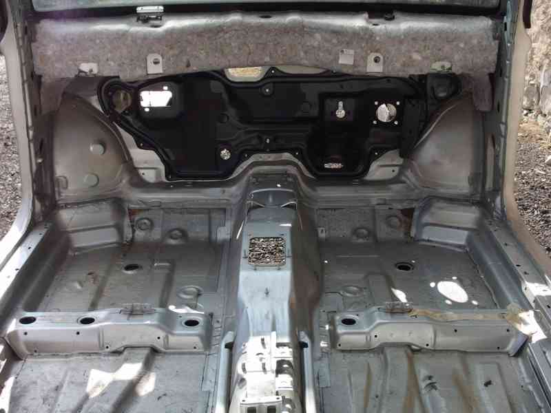 Skelet karoserie Škoda Octavia I RS liftback - foto 19