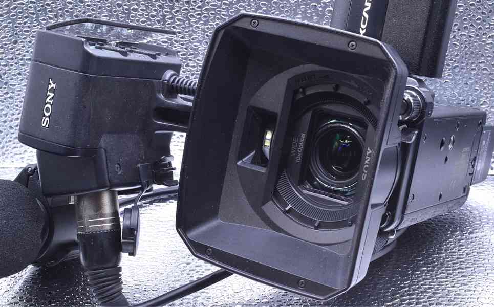 Sony HXR-NX30E Prof. AVCHD Camcorder*FullHD 1080i - foto 5