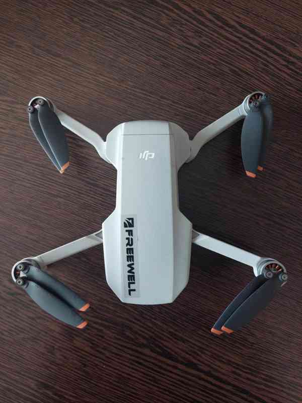 DJI Mini 2 Fly More Combo - foto 3