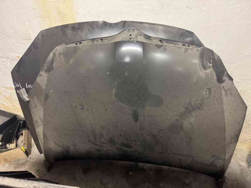 Kapota Škoda Fabia II - foto 1