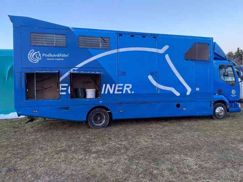 Renault Nákladní přepravník koní - foto 10