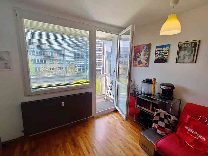Pronájem bytu 1+kk 33 m² - foto 3