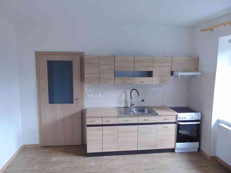 Pronájem byty 3+1, 79 m² - Skuteč - foto 2