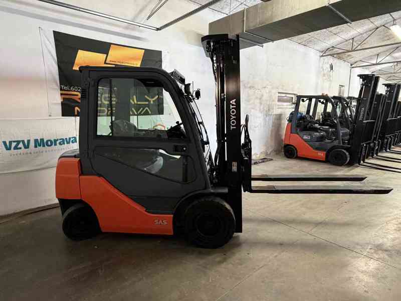 Vysokozdvižný vozík Toyota, 52-8FDF20. Teleskopické vidlice - foto 5
