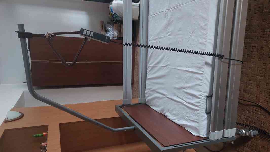 Zdravotní polohovací lůžko / postel - foto 3