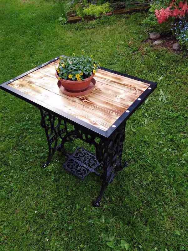 zahradní stolek - foto 2