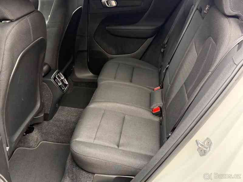 Volvo XC40 2,0   D4 AWD,AT 110KW - foto 6