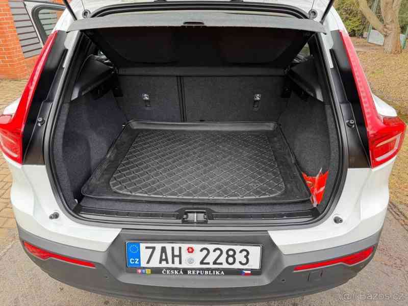 Volvo XC40 2,0   D4 AWD,AT 110KW - foto 18