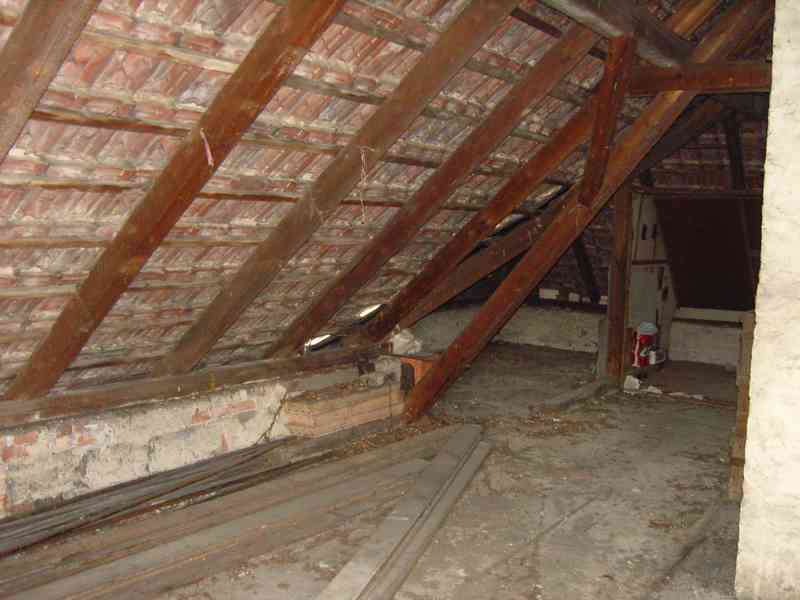 Prodej rodinného domu ve Střížovicích - foto 8