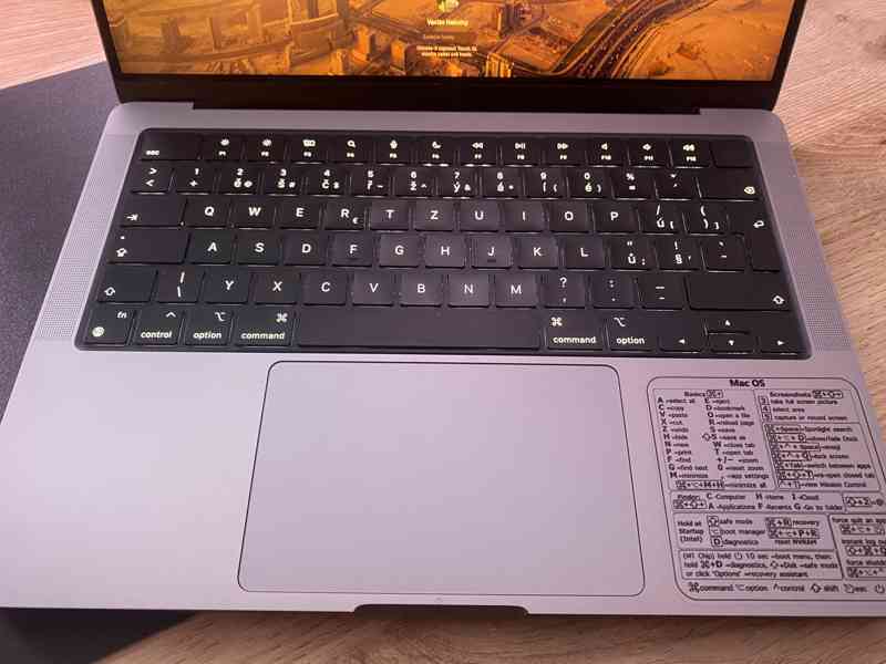 MacBook Pro 14", M2 Pro CZ - Vesmírně Šedý - foto 6