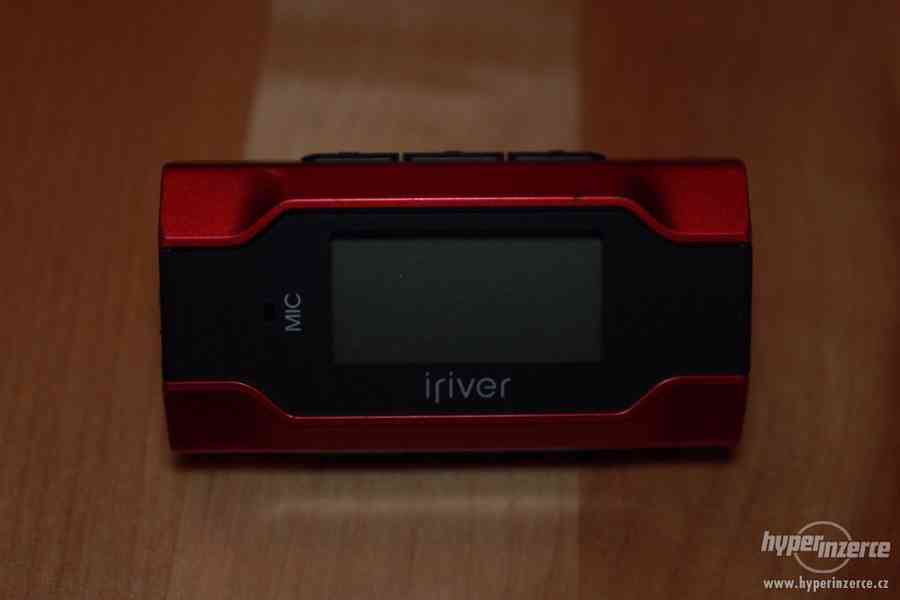 MP3 přehrávač iRiver T30 na součástky - foto 1
