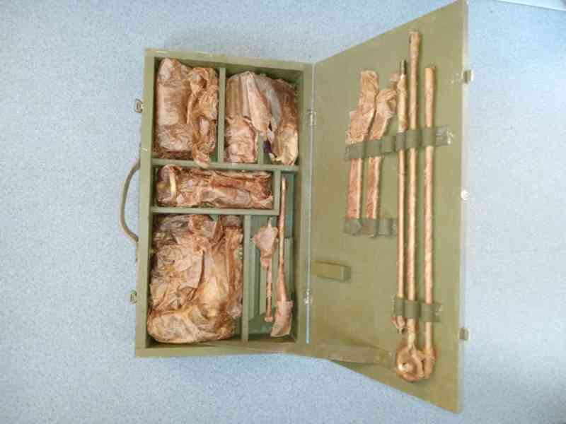 BEDNA S NÁŘADÍM - foto 2