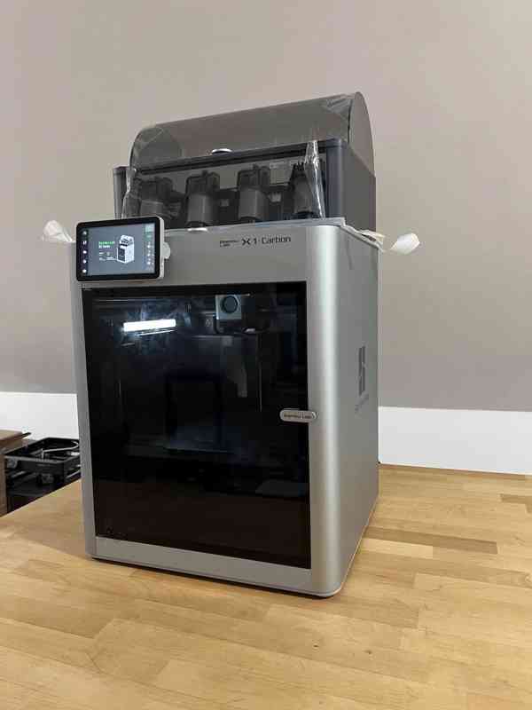 Bambu Lab X1C  Carbon Fiber 3D Printer with AMS combo