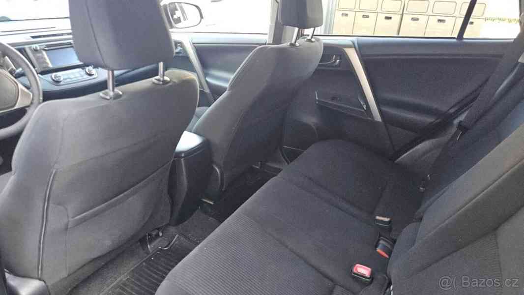 Toyota RAV4 benzin 4x4, automat, 2014 - foto 5