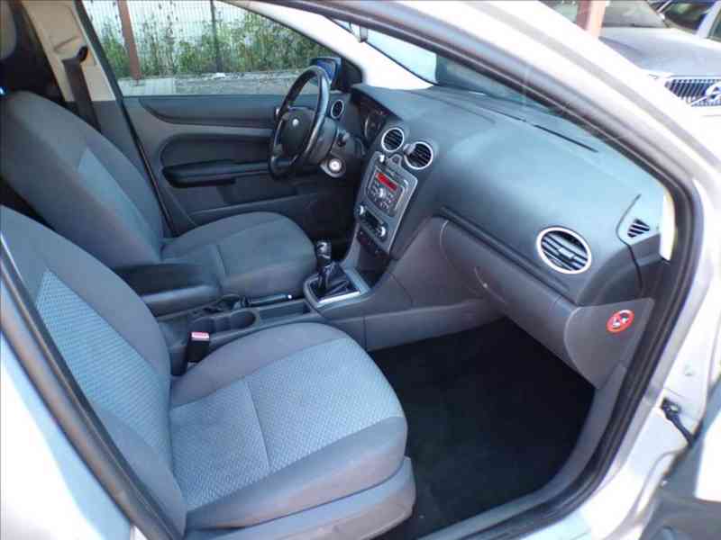 Ford Focus 1,6 TDCI DIGI.KLIMA - foto 11