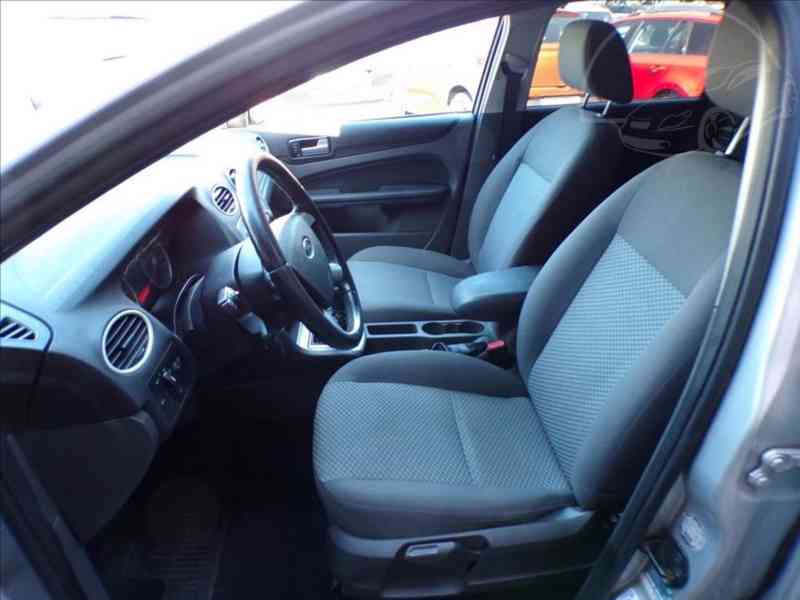 Ford Focus 1,6 TDCI DIGI.KLIMA - foto 7