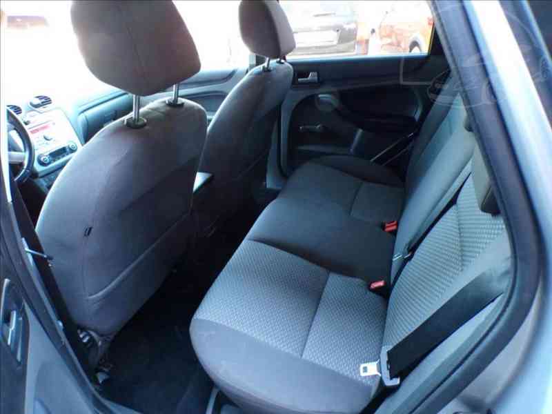 Ford Focus 1,6 TDCI DIGI.KLIMA - foto 8