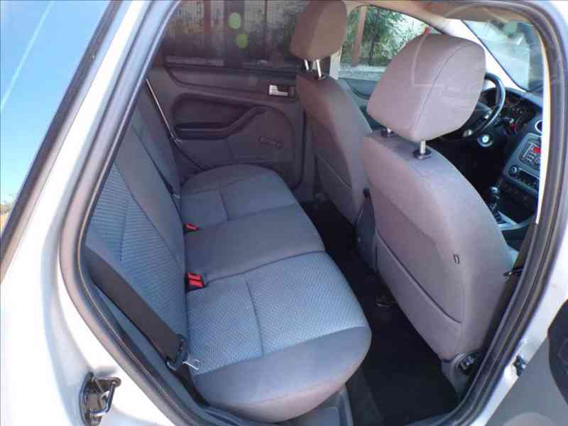 Ford Focus 1,6 TDCI DIGI.KLIMA - foto 10