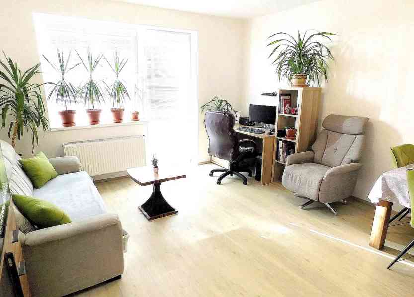 Pronájem bytu 2+kk 58 m² - foto 4