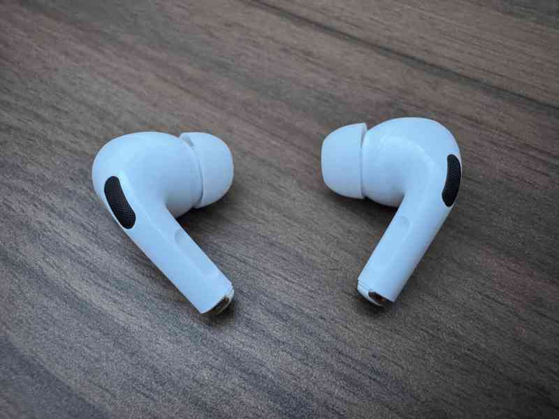 Velký balík Apple iPhone – telefony, příslušenství, displeje - foto 9