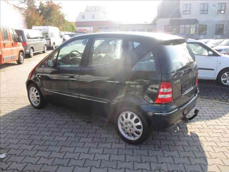 Mercedes-Benz A 160 1,6 AUTOMAT,TAŽNÉ ZAŘ. - foto 4