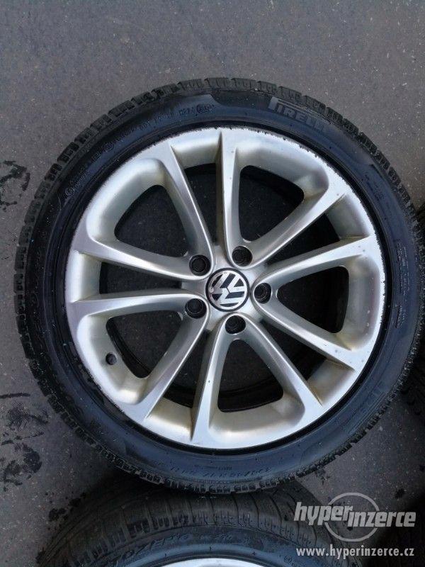 Prodám orig.disky 17" VW Passat + zimní pneu - foto 7