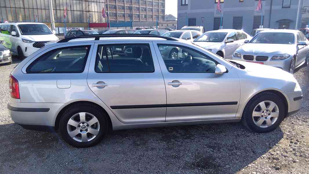 ŠKODA Octavia Combi 1,9TDI Elegance 77kw - foto 6