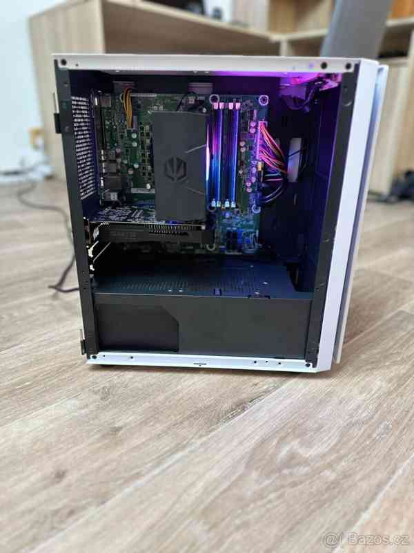 Herní PC i7 / RX 560 / 16 GB RAM / SSD / RGB - foto 2