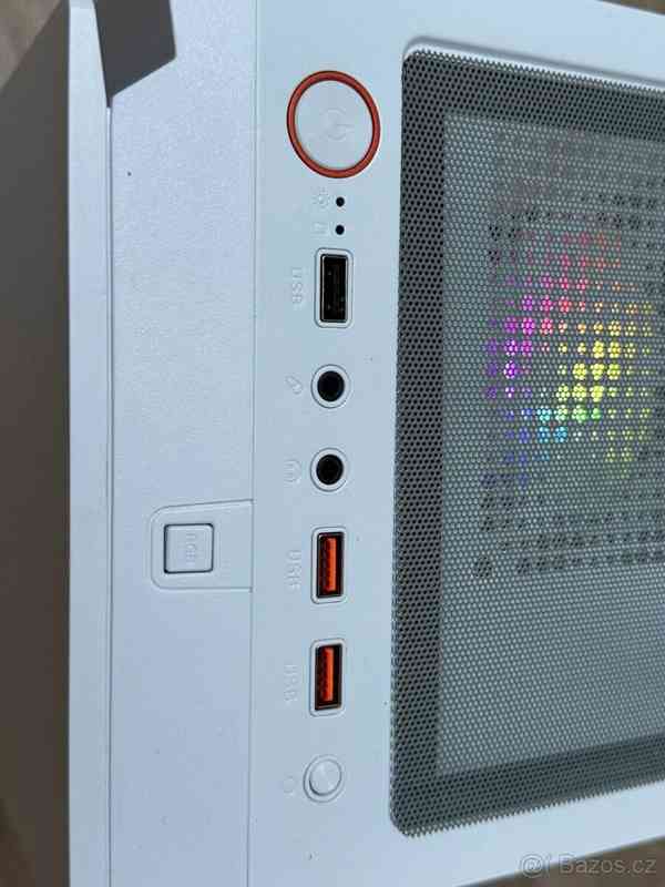Herní PC i7 / RX 560 / 16 GB RAM / SSD / RGB - foto 6