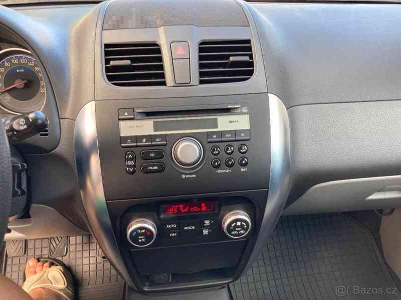 Suzuki SX4 1,6   i 4x4 88 kw plná výbava - foto 7