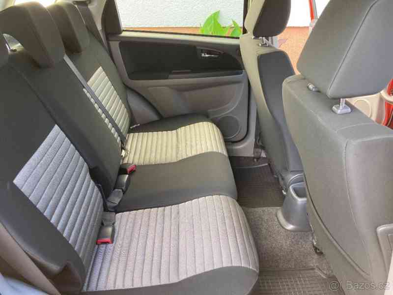 Suzuki SX4 1,6   i 4x4 88 kw plná výbava - foto 5