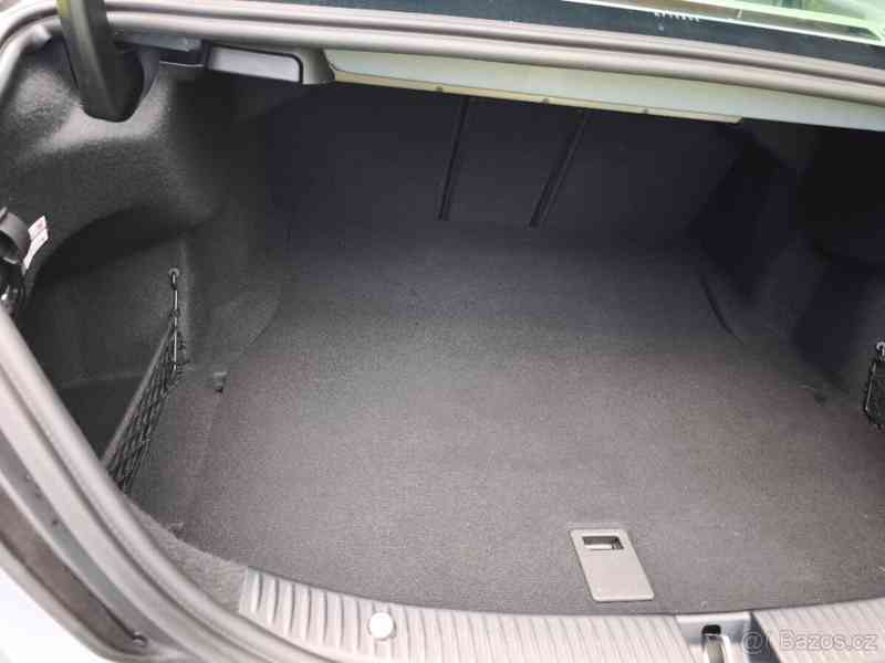 Mercedes-Benz Třídy C 2,0   C200 s 41 822km - foto 15