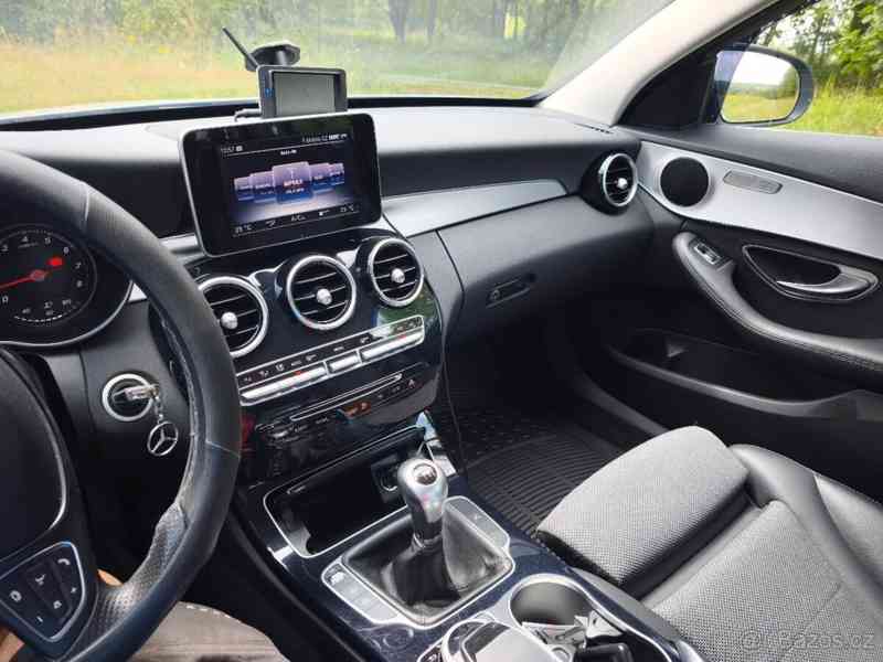 Mercedes-Benz Třídy C 2,0   C200 s 41 822km - foto 9