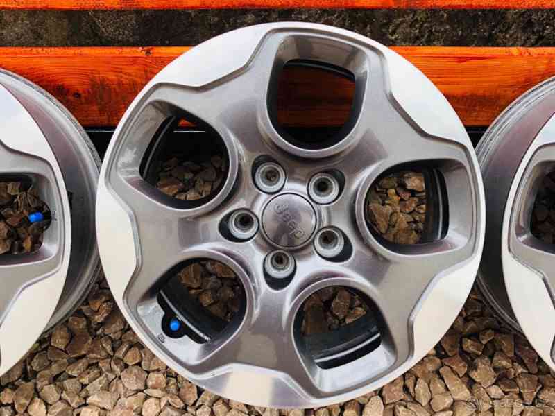 5x110 R16 originál Jeep Compass a Renegade - foto 7