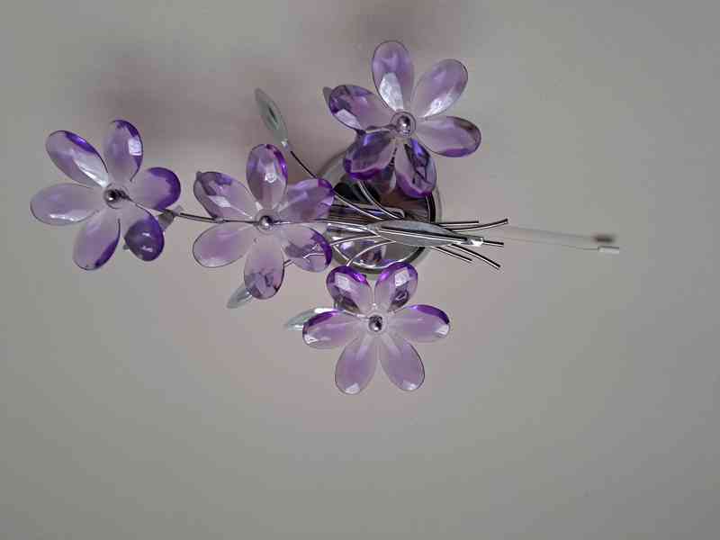 Lustr vč.lampiček na zeď - foto 2