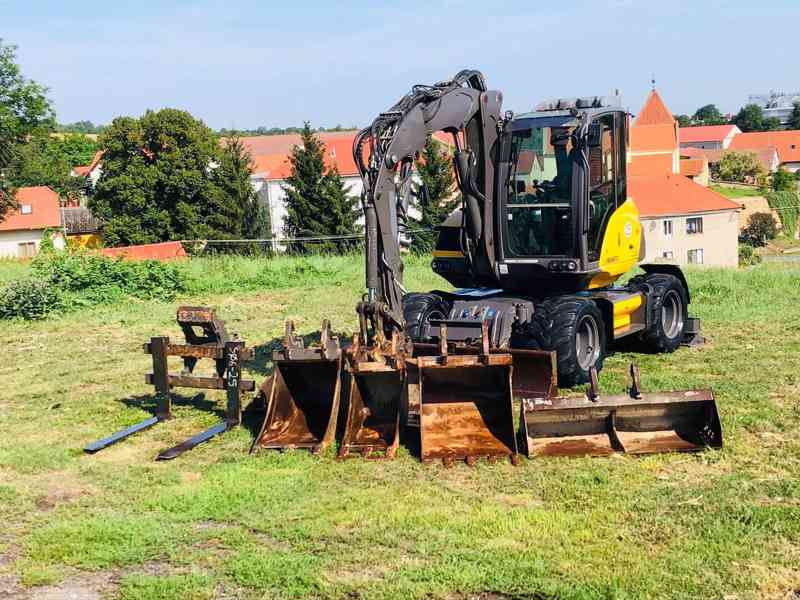 Kolové rypadlo Mecalac 9MWR (Možnost leasingu) - foto 7