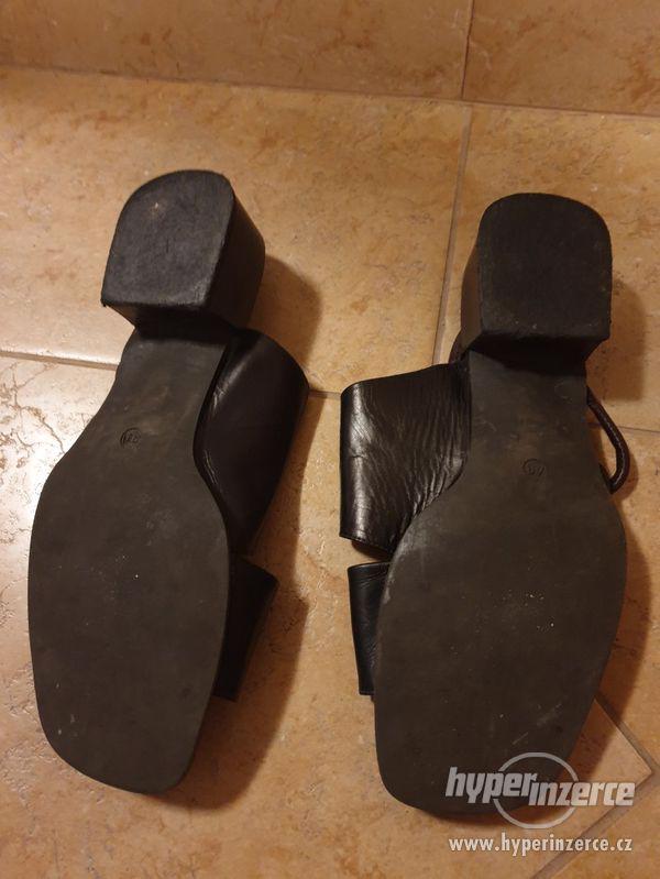Letní páskové boty (40) - foto 2