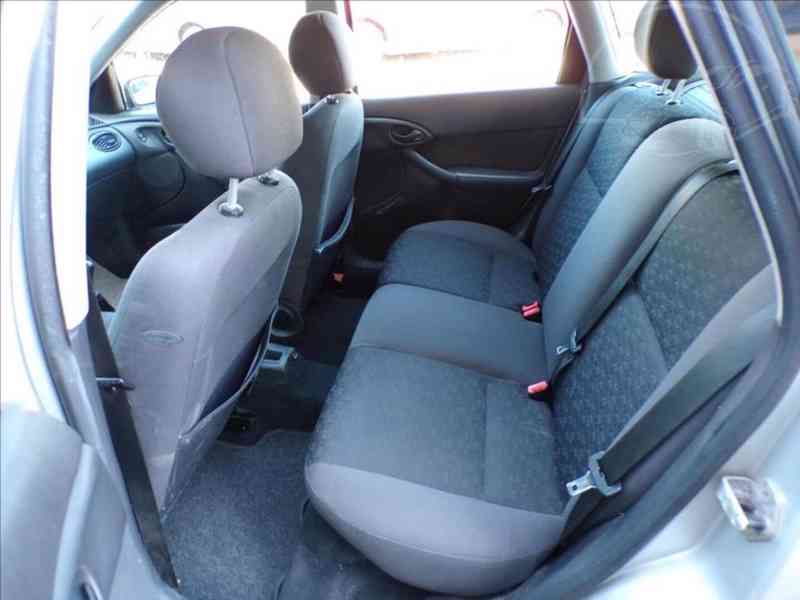Ford Focus 1,6 i TAŽNÉ ZAŘÍZENÍ - foto 10