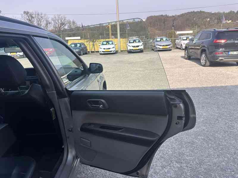 Subaru Forester 2.5i 155kW/4x4/Tažné - foto 16