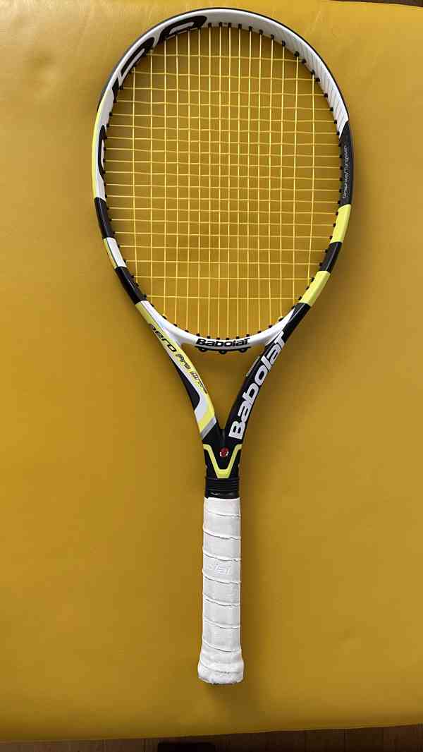 Prodám tenisovou raketu Babolat Aero Pro Drive včetně tašky